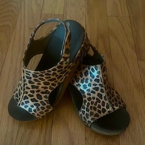 Women’s Corky’s… size 9